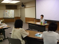 写真:堀田先生の講座の様子
