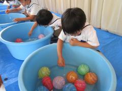 水風船釣り　なかなか釣れないよ