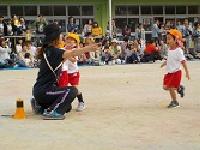 3歳児　先生のところまでよーいどん