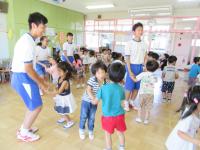 お兄ちゃん一緒に踊ろう