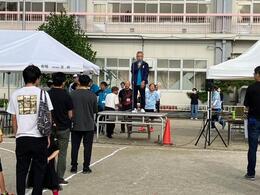春日体育祭で挨拶を述べる永田市長画像