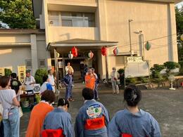 挨拶を述べる永田市長画像