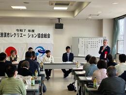 挨拶を述べる永田市長画像