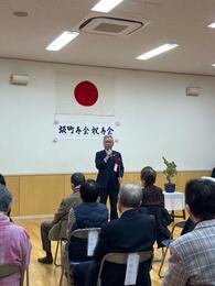 挨拶を述べる永田市長画像